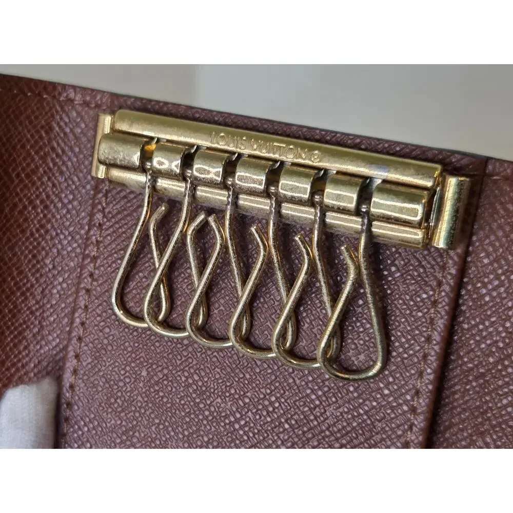 Louis Vuitton Monogram 6 Key Holder Case LV Vintage Multicles